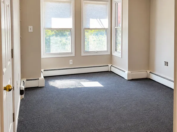 10 2nd St #2, Athens, NY 12015