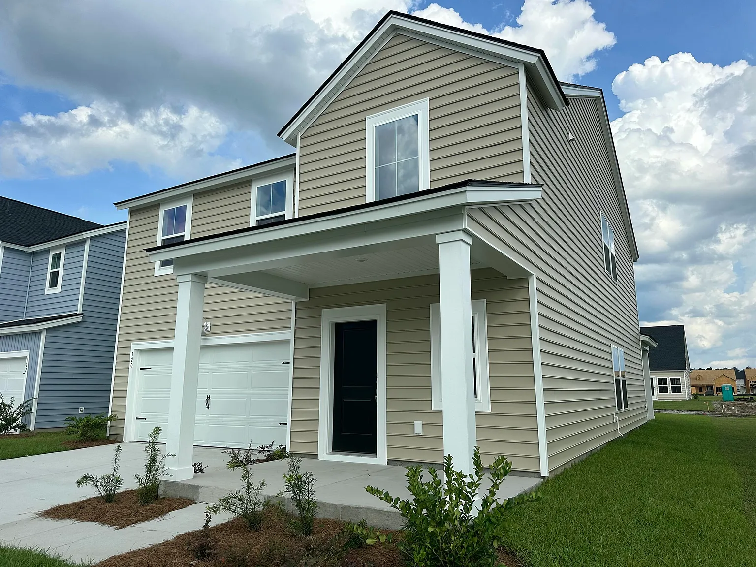 4 bed, 2.5 bath, 2187 sqft, $2,500 — Photo 1