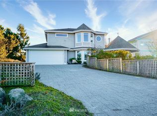 1629 Harbor Seal Dr, Point Roberts, WA