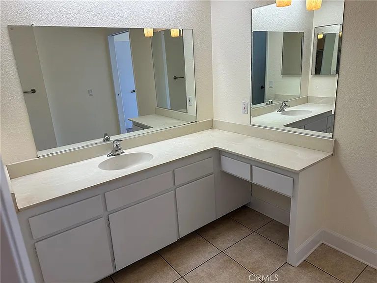 8549 Orange St — Photo 11