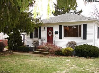 25795 Garfield Ave, Olmsted Falls, OH 44138