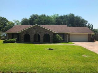 6607 Meadow Ridge Ln, Lake Charles, LA 70605