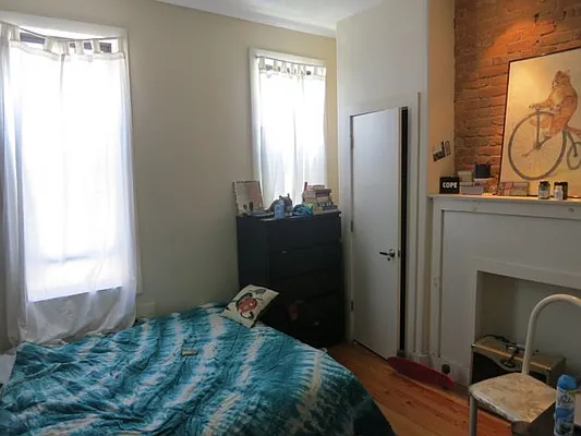 Rented by Nooklyn NYC LLC | media 25