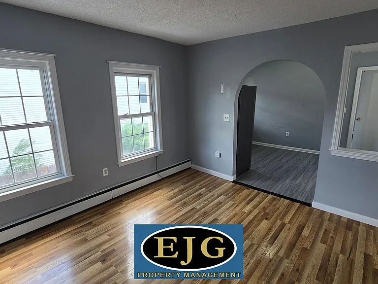 51-53 Laurel St #2 — Photo 20