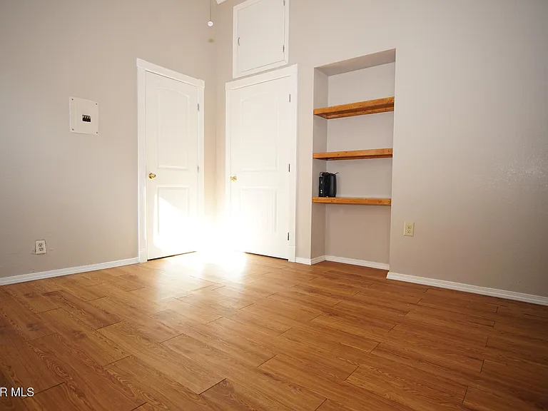 1104 Myrtle Ave #4 — Photo 4