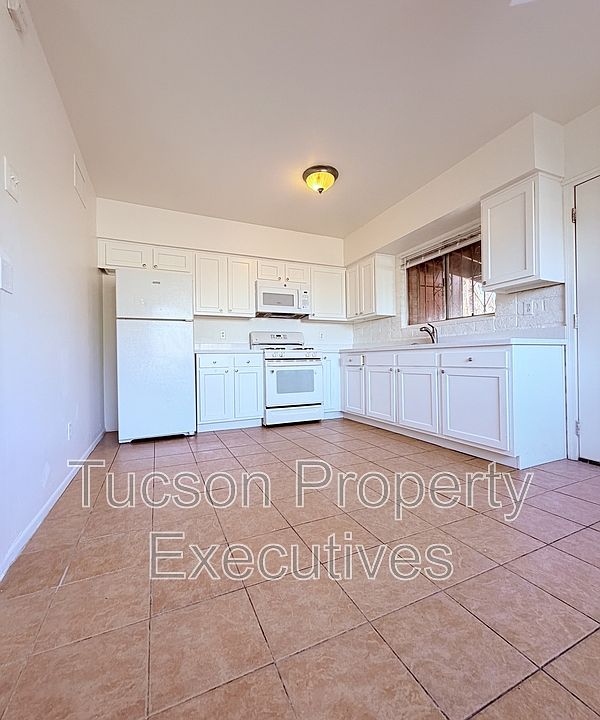 1st image of Pm287 1328 West Pennington St