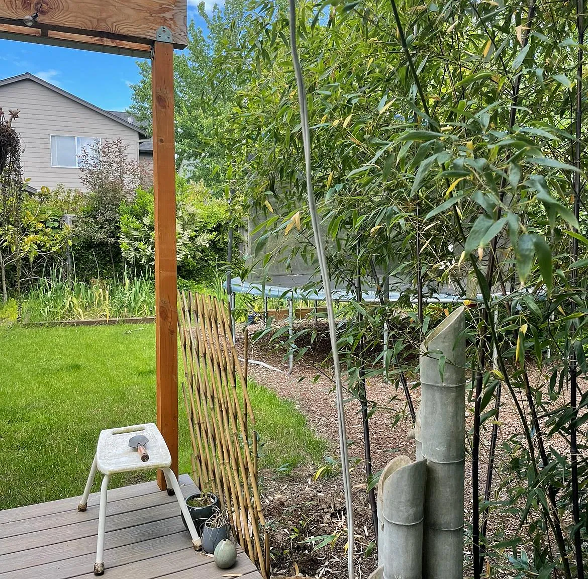1241 SE Rivergreen Ave — Photo 2