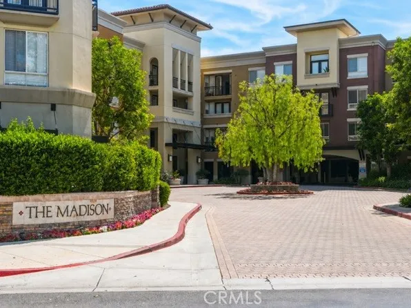 24595 Town Center Dr APT 3305, Santa Clarita, CA 91355