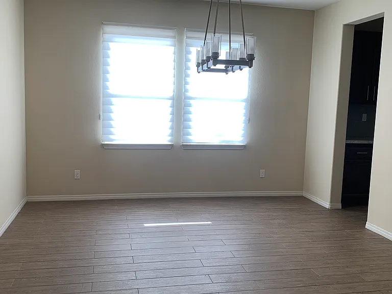 44324 Revana St — Photo 7