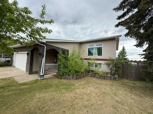 9913 N 72nd Ave, Peace River, AB T8S 1B1