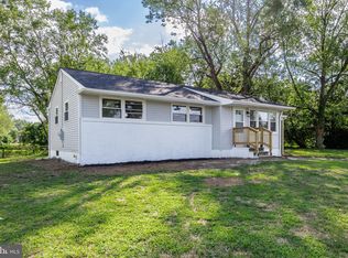 4 Langdon Rd, Burlington, NJ 08016