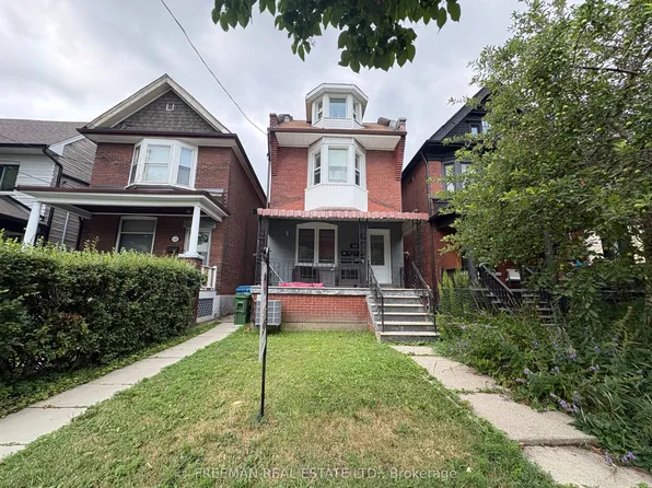 642 Gladstone Ave #Lvl, Toronto, ON M6H 3J4