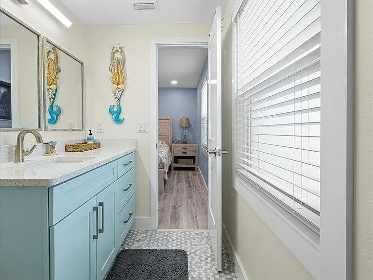 7801 Ridgewood Ave #1 — Photo 21