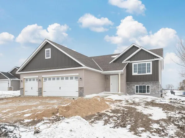 907 Emily Ct NE, Montgomery, MN 56069