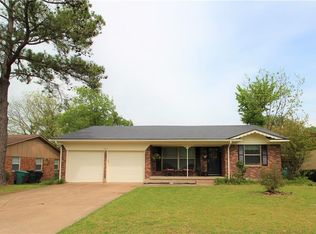 1207 Blanton Dr, Sherman, TX 75092