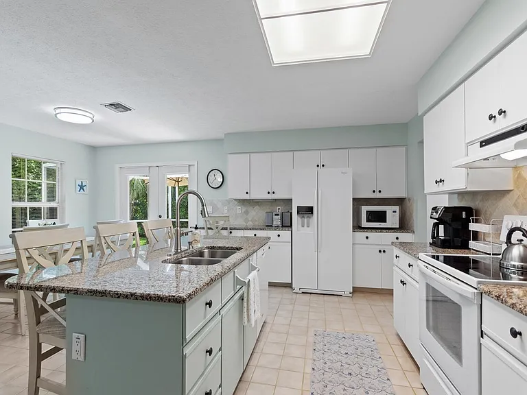 765 Date Palm Rd — Photo 15