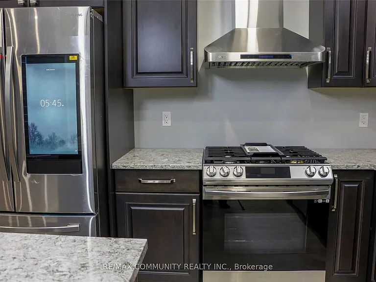 114 Northumberland Blvd — Photo 16
