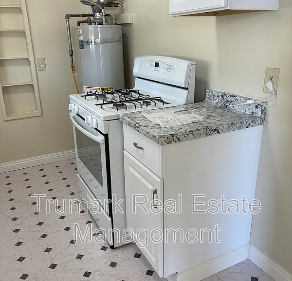 919 N Glendale Ave #12 — Photo 29