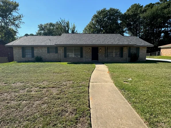 2407 Balsam St, Longview, TX 75605