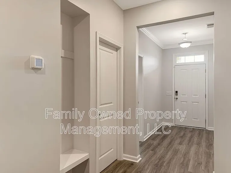 603 Pendleton Dr — Photo 6