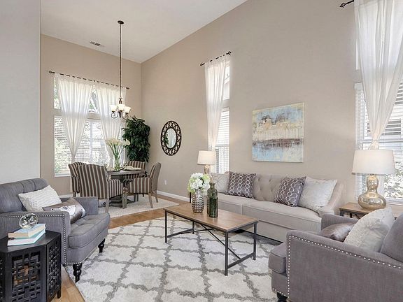 5th image of 5912 Pebble Creek Dr