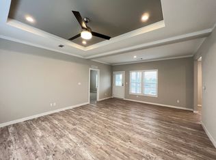 3200 Wooded Glen Way, Euless, TX 76040