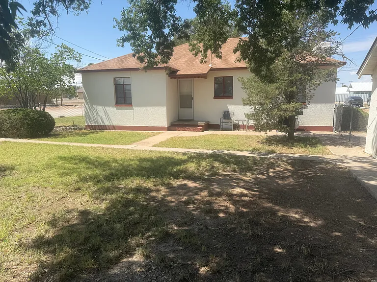 315 W Hermosa Dr — Photo 10