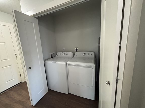 5th image of 1515 S 11th St W #102