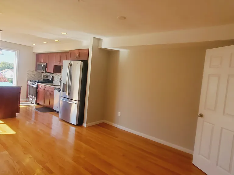 22 John Hancock Dr — Photo 5