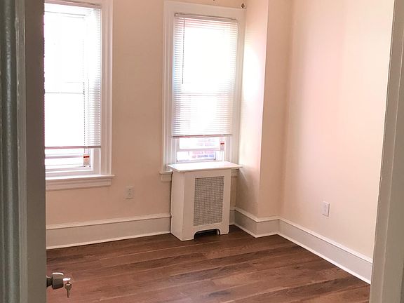 5th image of 221 S 47th St #2A