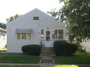 705 Baltimore St, Waterloo, IA 50702