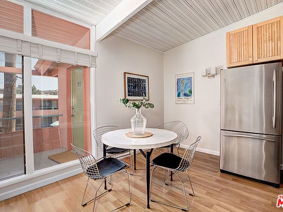 5th image of 1400 N Hayworth Ave APT 23
