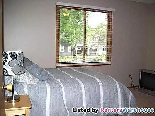 3351 Grimes Ave N — Photo 10