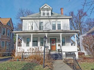 1049 Ardsley Rd, Schenectady, NY 12308