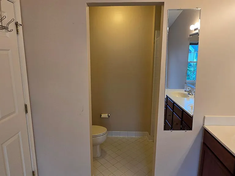 22614 Welborne Manor Sq — Photo 37