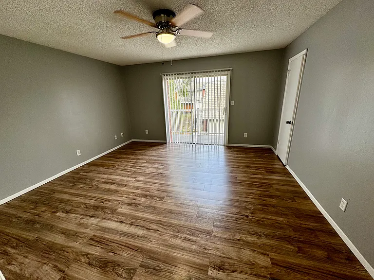 3045 Aaron Burr Ave #D — Photo 16