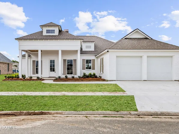 305 Crooked Stick Ln, Lafayette, LA 70506