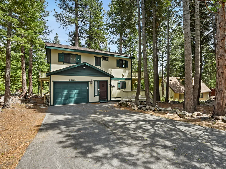 5634 Uplands Rd — Photo 2