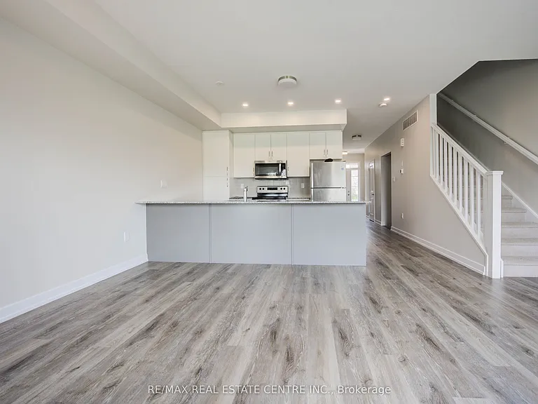 350 River Rd #7 — Photo 13