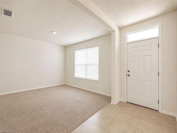 2nd image of 2736 Dumont Ln