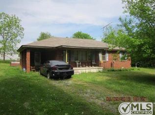 3024 Trace Ck Rd, Mc Ewen, TN 37101