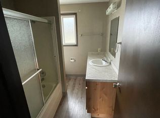 7120-7122 3rd St SE #2B-1BA-938SQFT, Turner, OR 97392