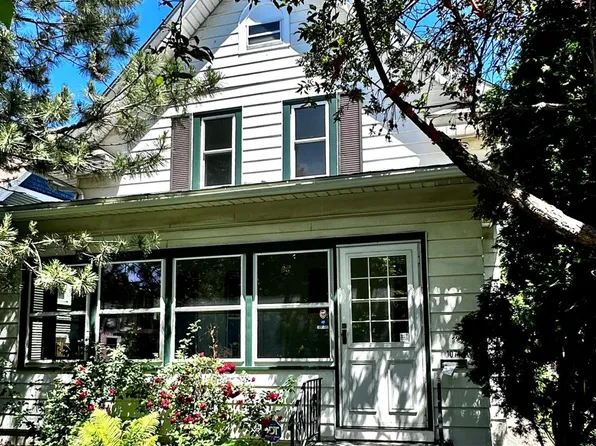 1071 Charles Ave, Saint Paul, MN 55104