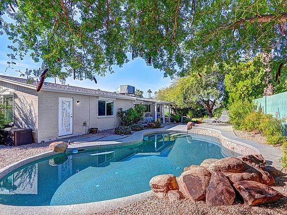 4th image of 5212 E Crocus Dr