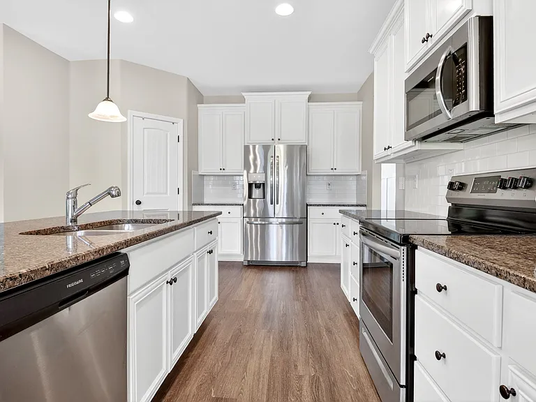 144 Reserve Pl — Photo 48
