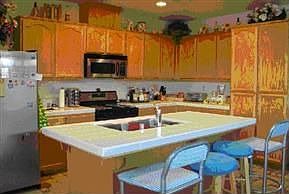4th image of 1805 Hardy Dr