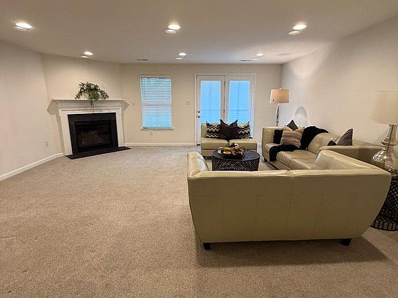2nd image of 200 Iannelli Rd