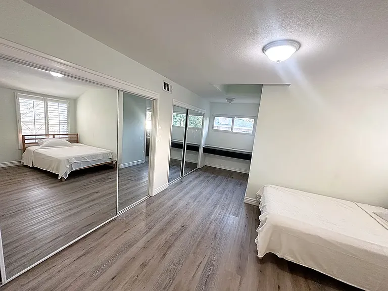 3598 Mount Vernon Ave — Photo 9