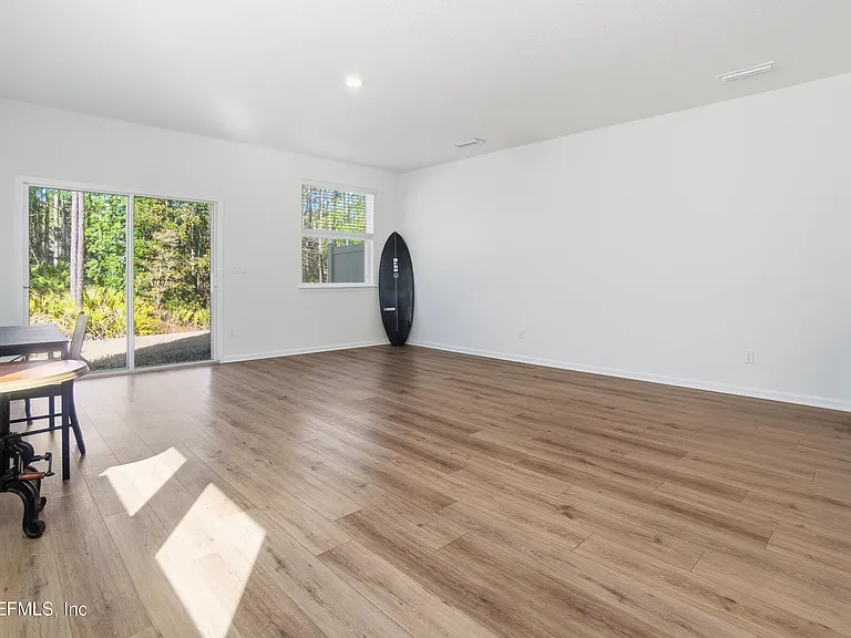 7662 Merchants Way — Photo 11