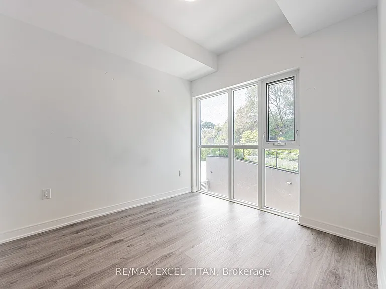 25 Neighbourhood Ln #205 — Photo 9